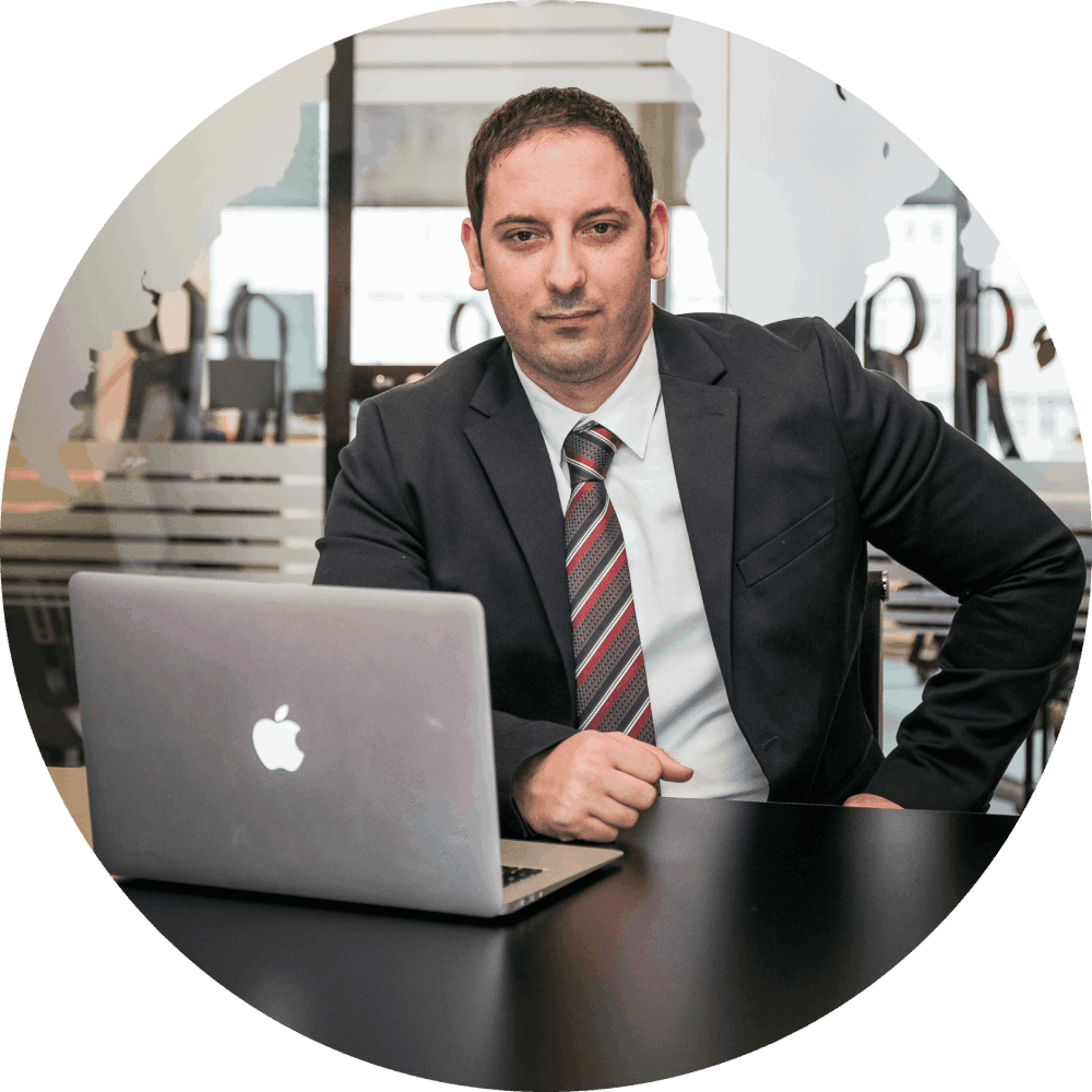 Aleksandar Lukic Sales Expert